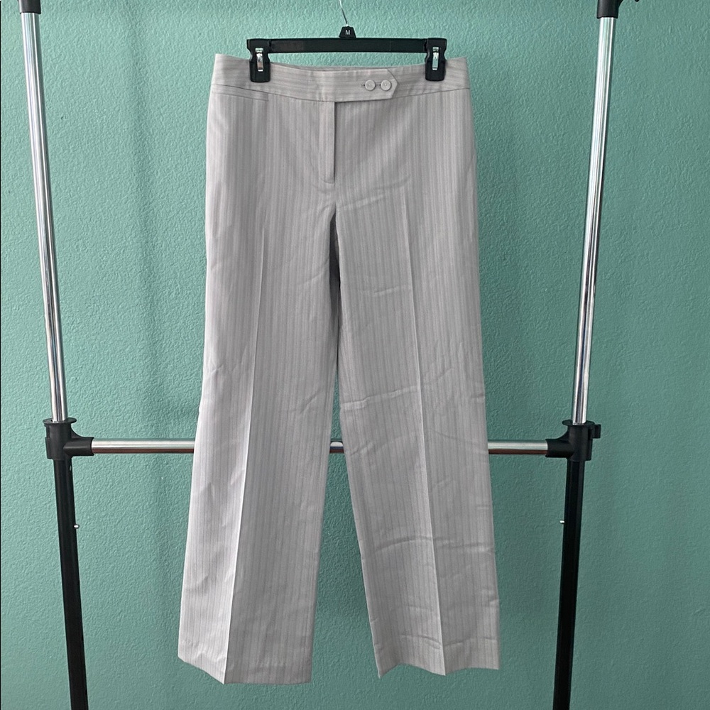 Ann Taylor Women’s Dress Pants S 4 Gray Pinstripe Straight Leg Trousers Career